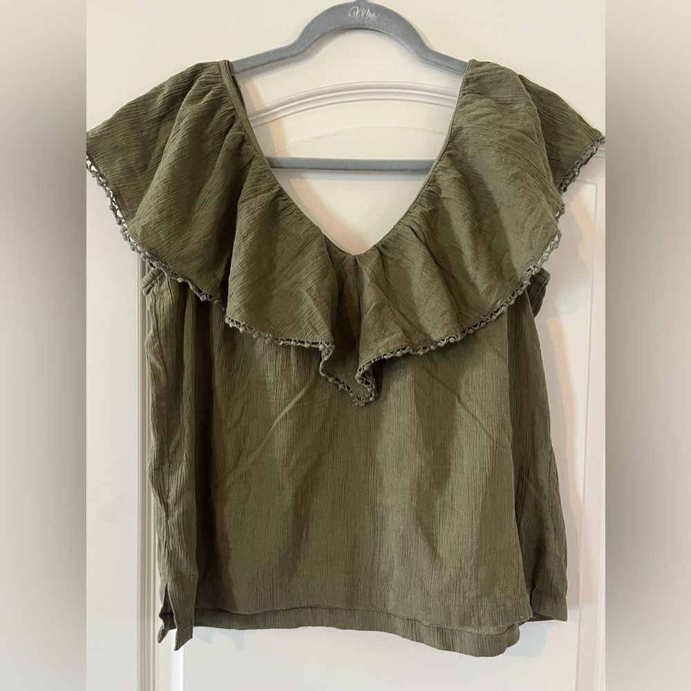 LOFT Olive Ruffle Blouse Cotton Womens Size XS - Picture 3 of 11